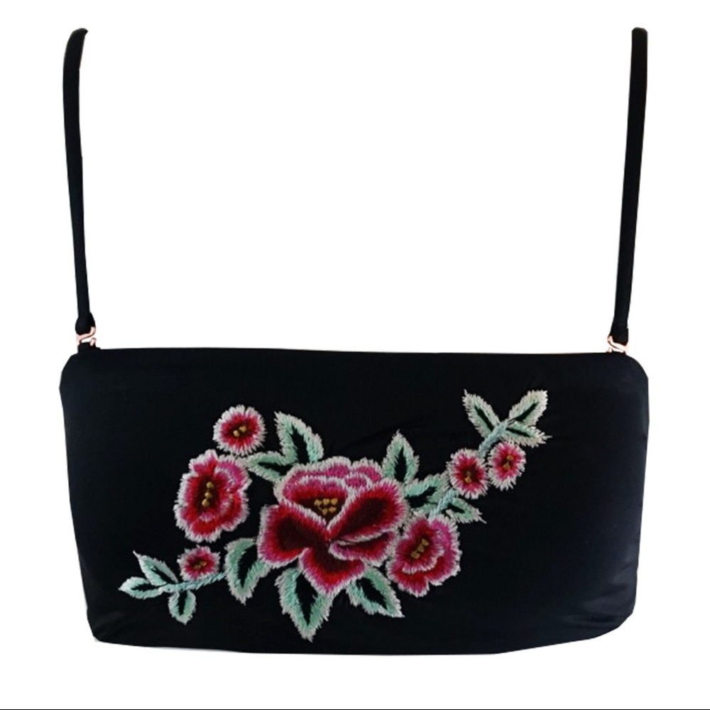 Frankie's Bikinis Liv Top in Black